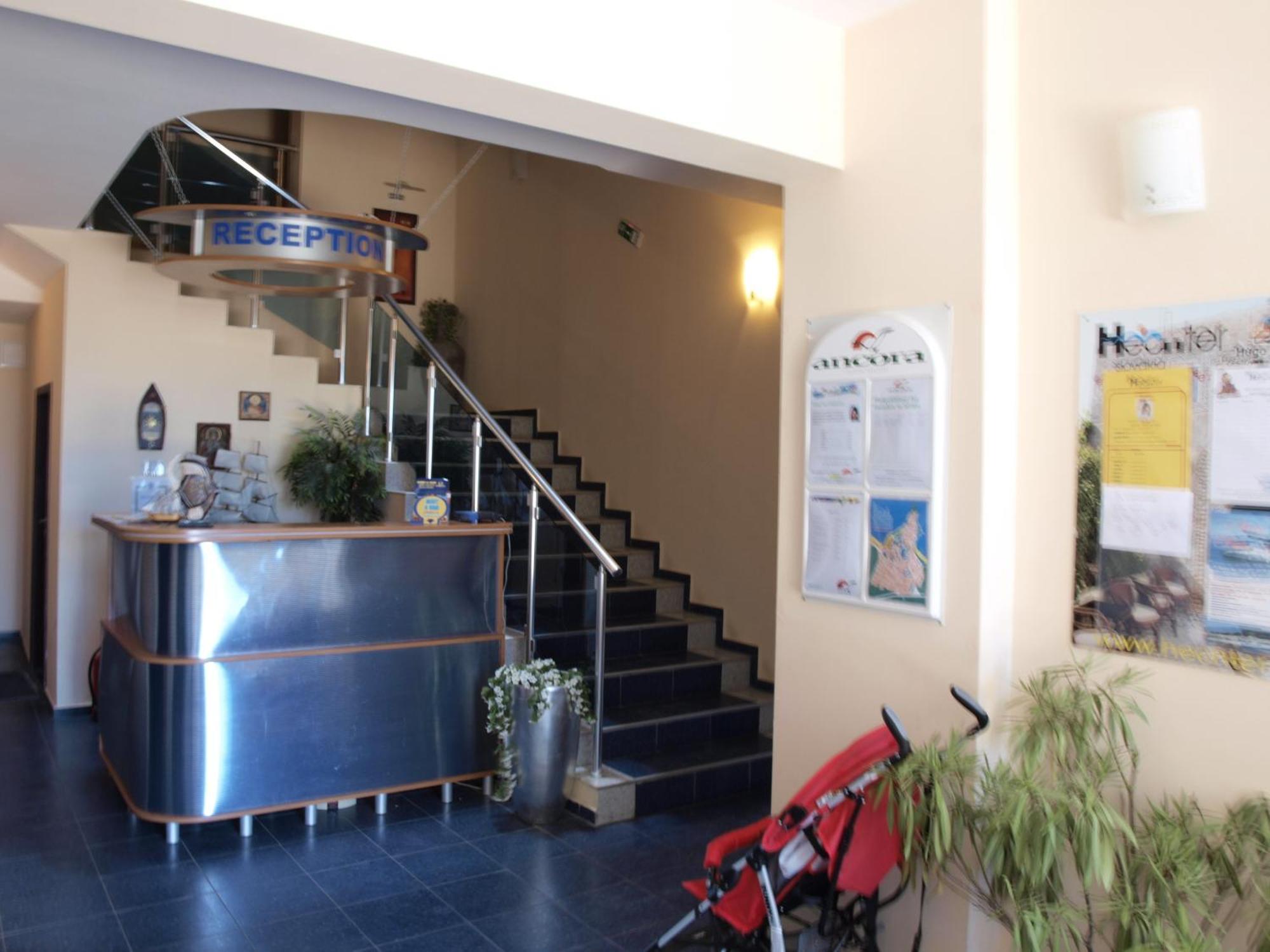 Hotel Penelope Приморско Экстерьер фото